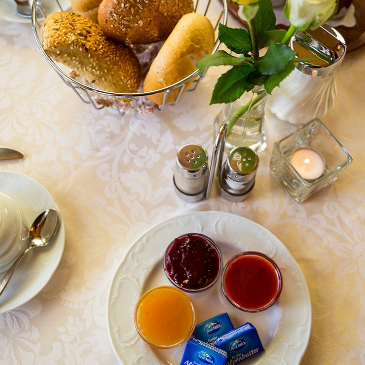 Breakfast Galore, also for non-hotel guests